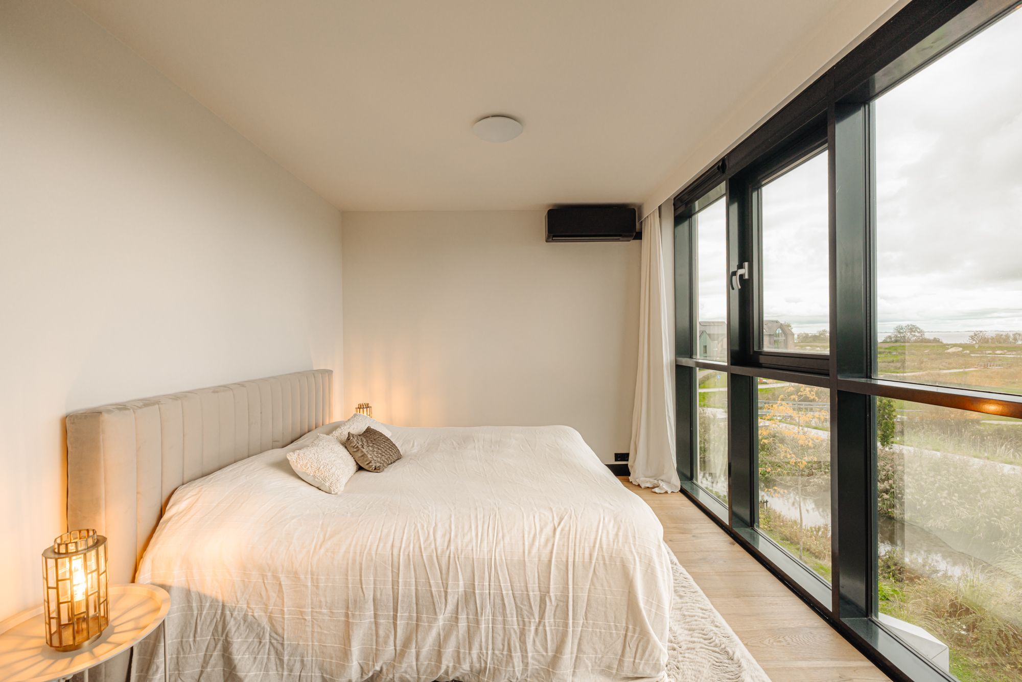 Foto 36 van W. Oudshoornstraat 6