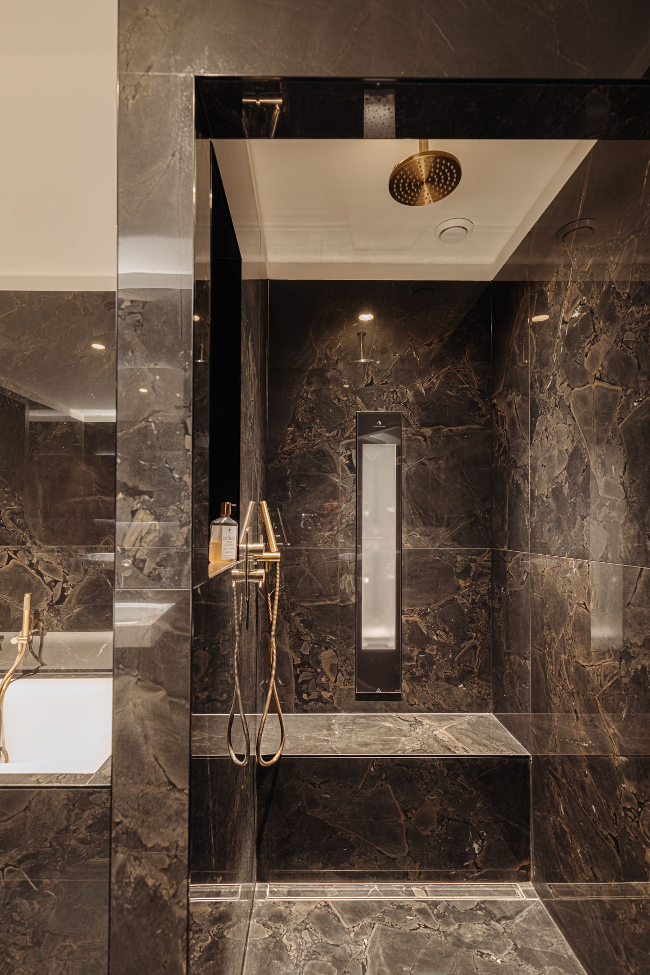 Foto 42 van W. Oudshoornstraat 6