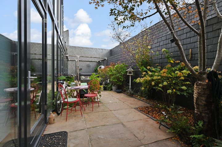 Photo 9 of Van Dijkwater 45