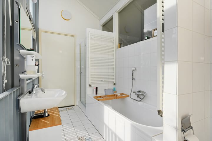 Photo 31 of Van Dijkwater 45