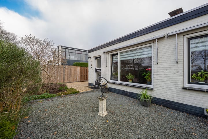 Foto 10 van Burgemeester van Welderenstraat 9