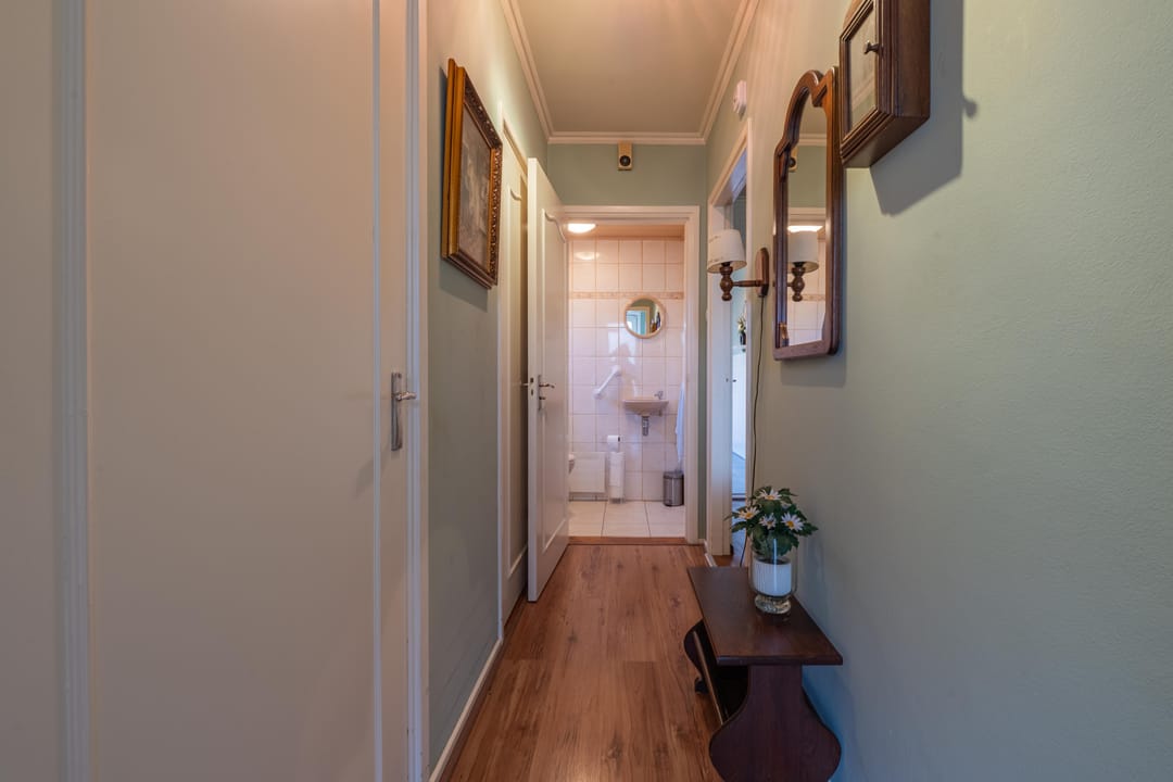 Photo 41 of Burgemeester van Welderenstraat 9