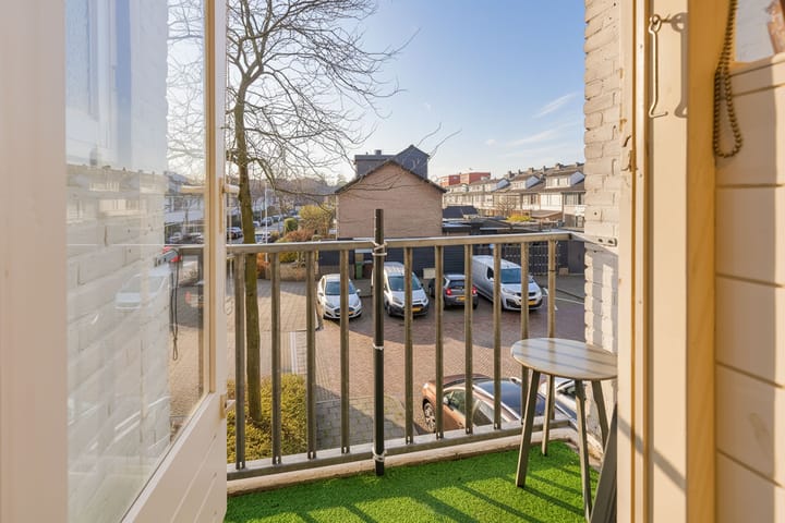 Foto 19 van Charlotte de Bourbonstraat 28