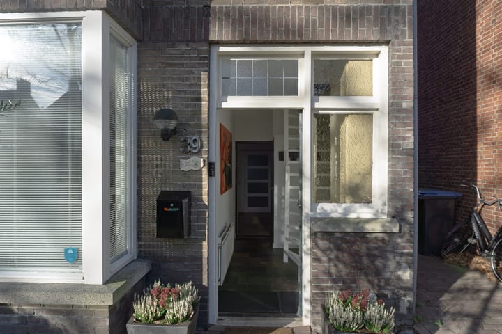 Photo 2 of Zandstraat 39