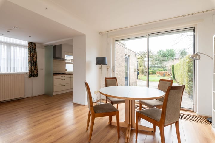 Foto 13 van Scheeringlaan 18