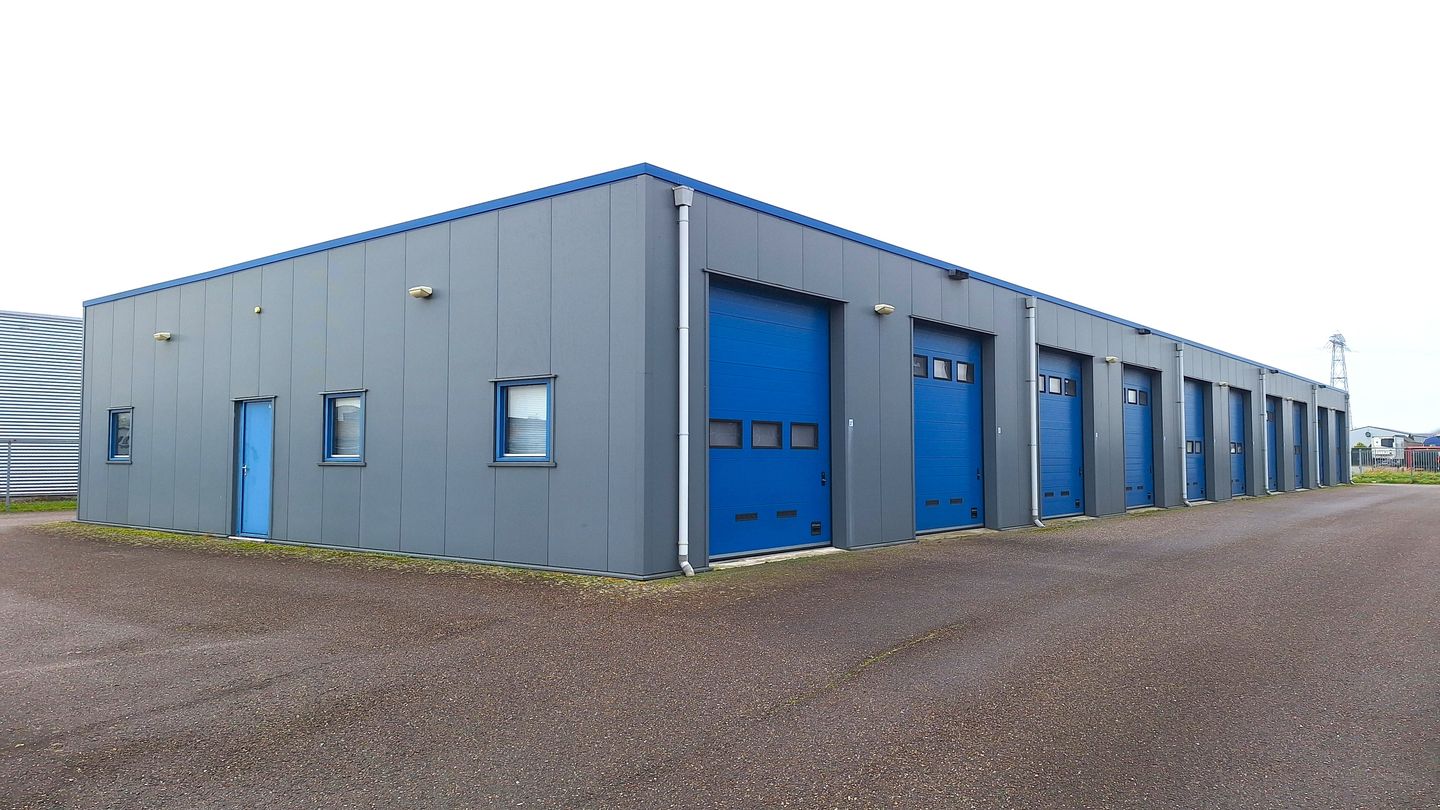 Bekijk foto 2 van Schrijnwerker 2-C