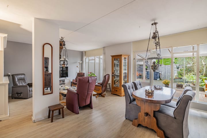 Photo 2 of Capellastraat 30