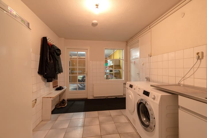 Photo 37 of Heereweg 44