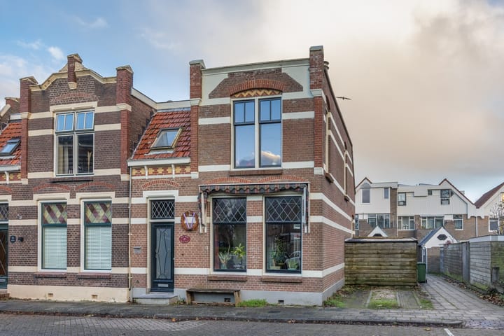 Photo 2 of Oosterstraat 27