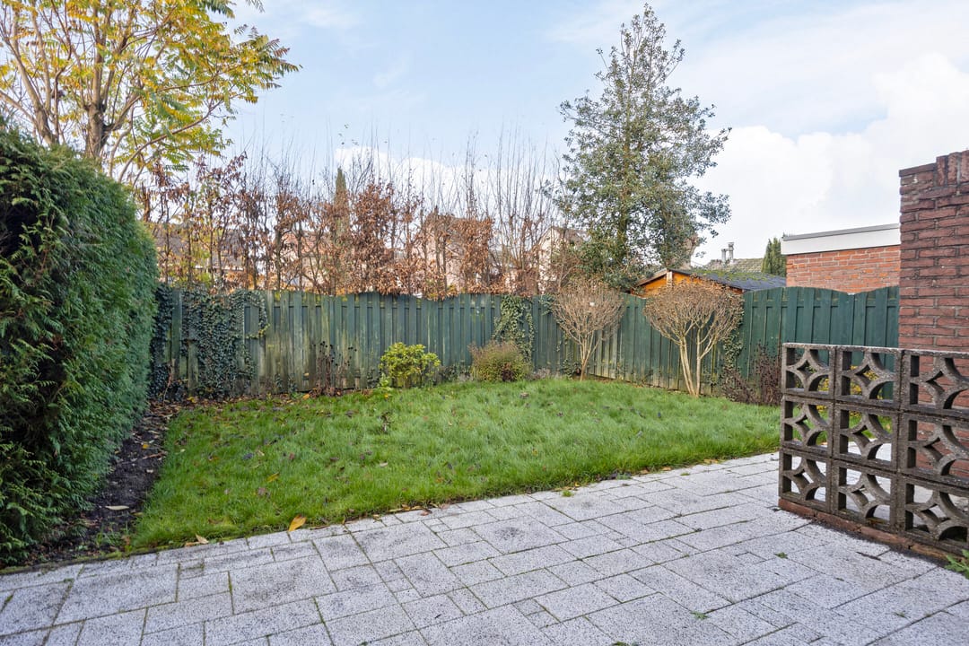 Foto 28 van Burg. Willemsstraat 28