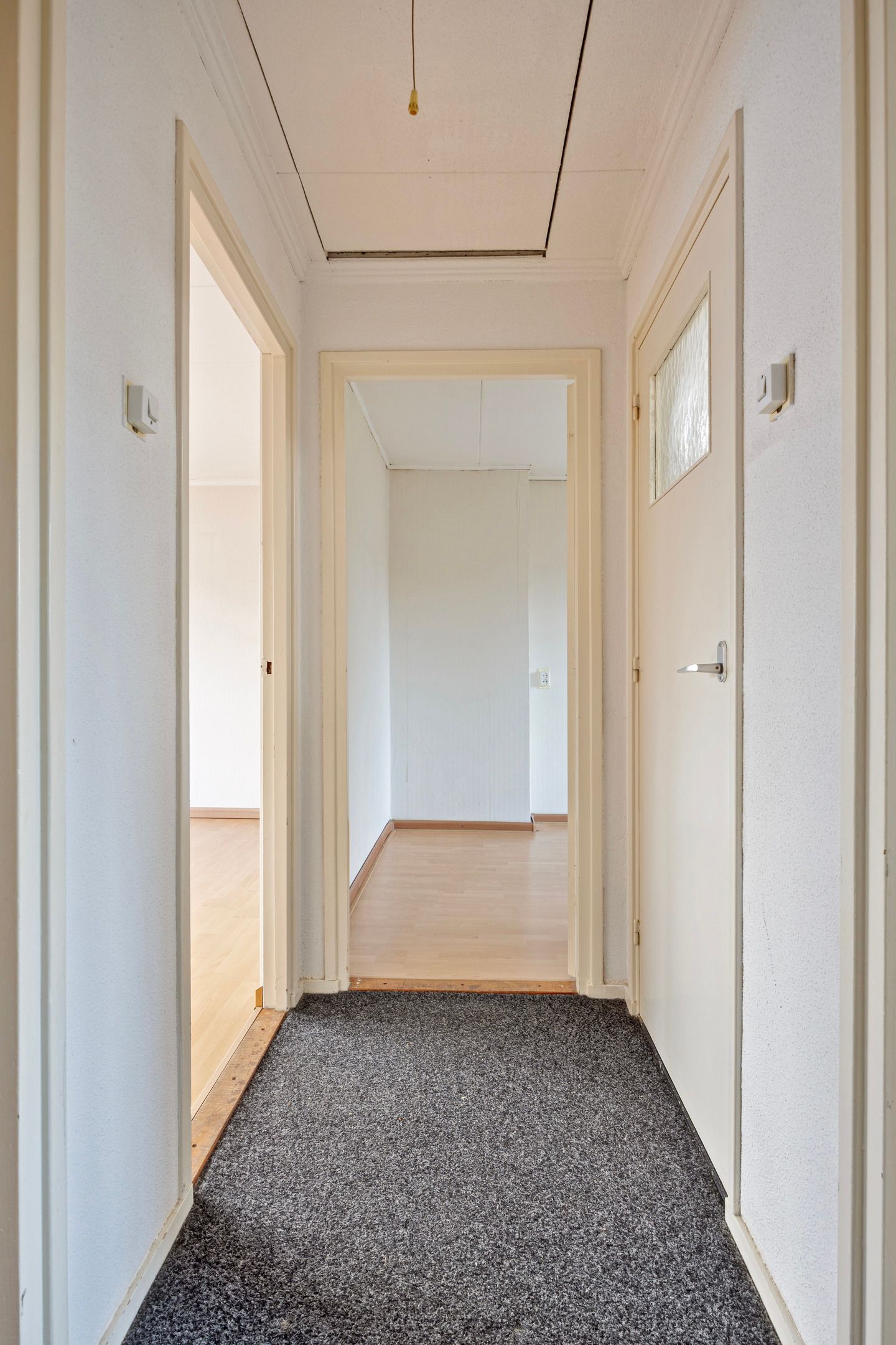 Foto 15 van Burg. Willemsstraat 28