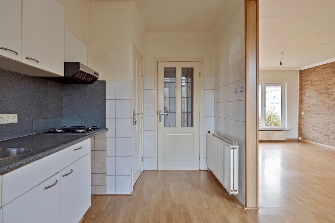 Foto 13 van Burg. Willemsstraat 28