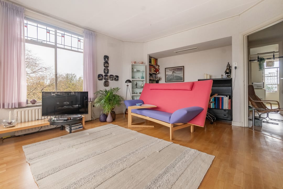 Photo 8 of Larixstraat 53