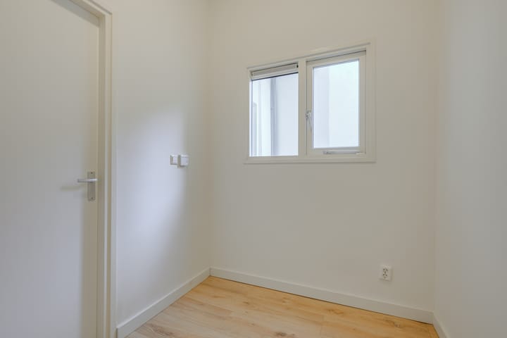 Photo 19 of Vendelstraat 1