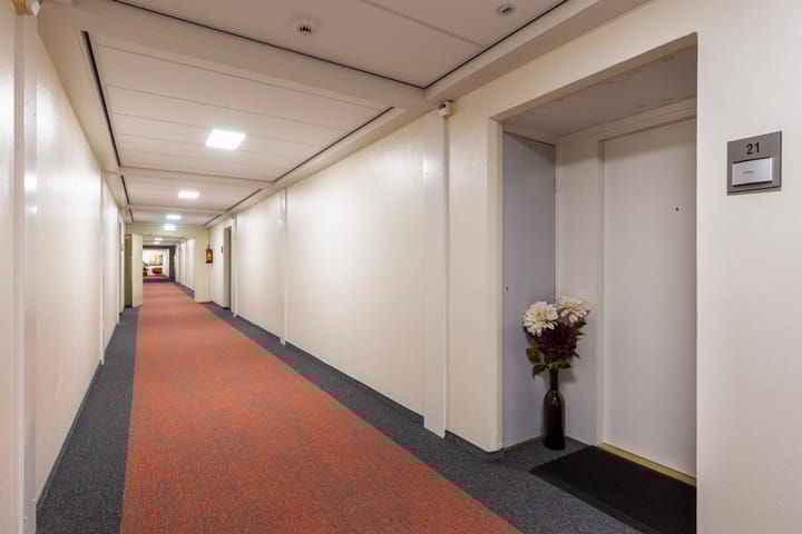 Photo 23 of Loolaan 27-21