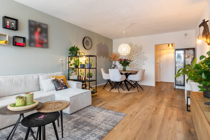 Photo 10 of Loolaan 27-21