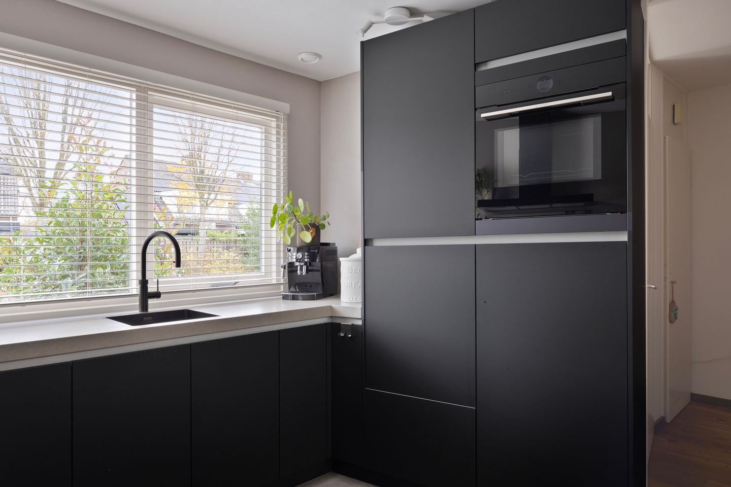 Photo 4 of Penningkruid 44