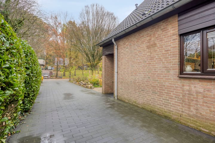 Photo 40 of Bovensteweg 41