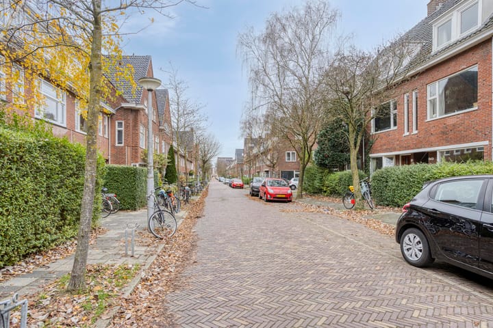 Photo 2 of IJsselstraat 72