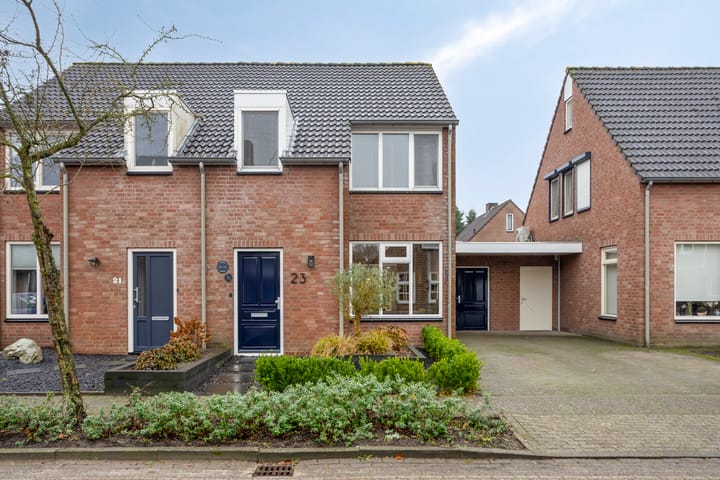 Foto 2 van Den Hil 23