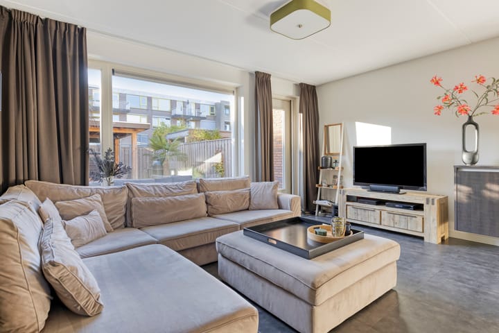 Foto 8 van Stationsplein 59