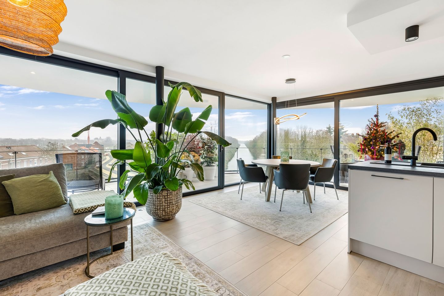 Foto 1 van Kanaaldijk 10