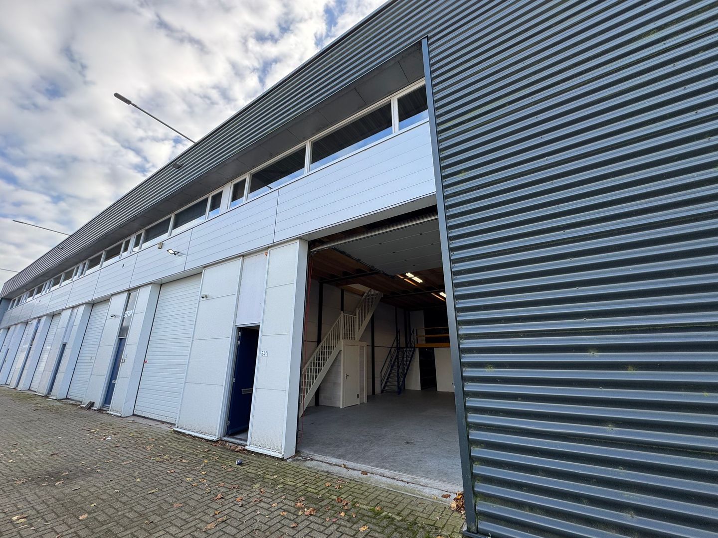 Bekijk foto 1 van Kievitsven 64-E