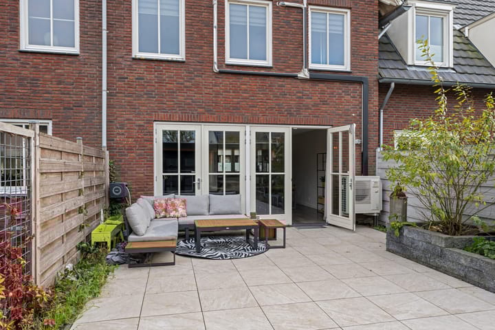 Foto 4 van Oesterstraat 6