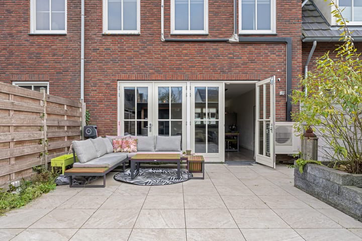 Foto 14 van Oesterstraat 6