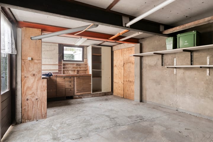 Foto 11 van Van den Houtstraat 12