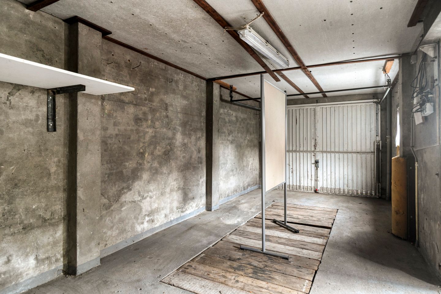 Photo 14 of Van den Houtstraat 12