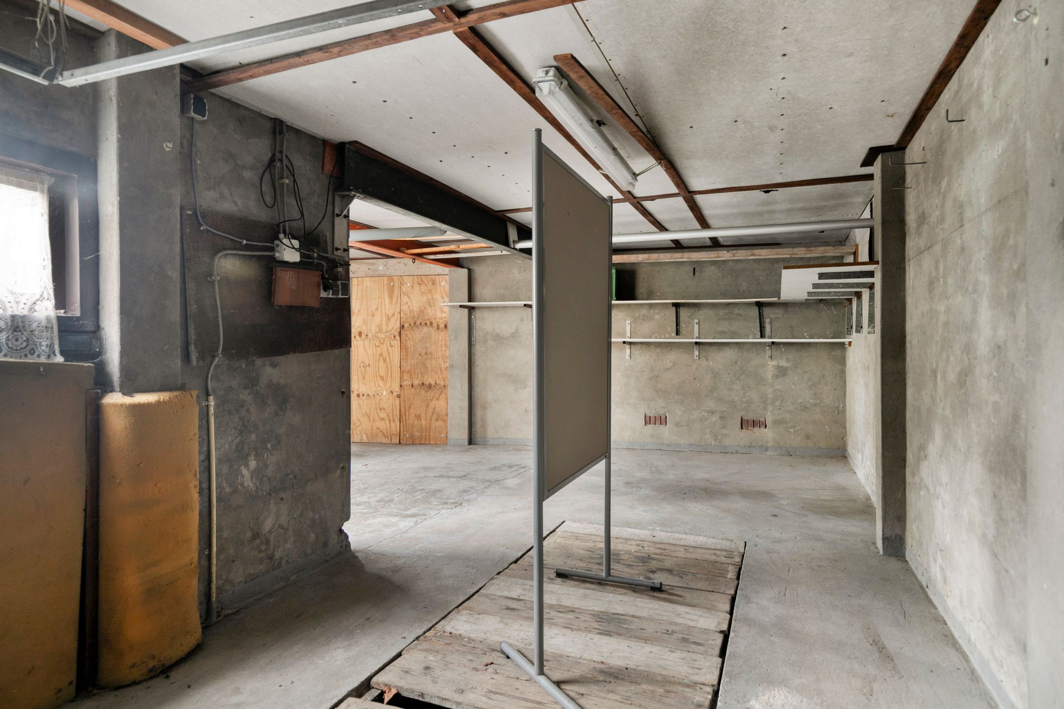 Photo 15 of Van den Houtstraat 12