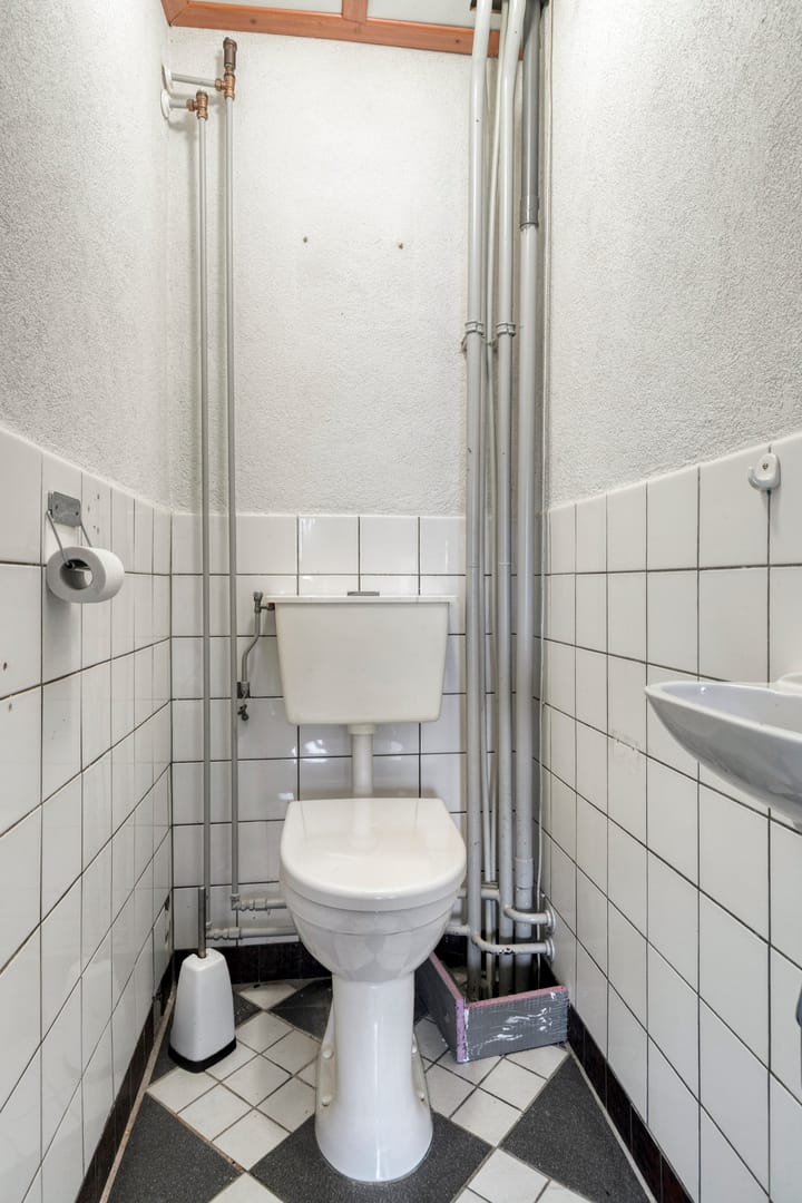 Foto 16 van Van den Houtstraat 12