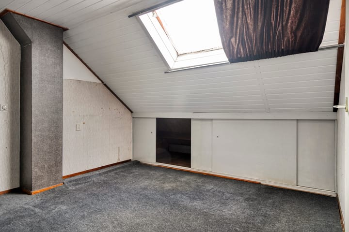 Foto 30 van Van den Houtstraat 12