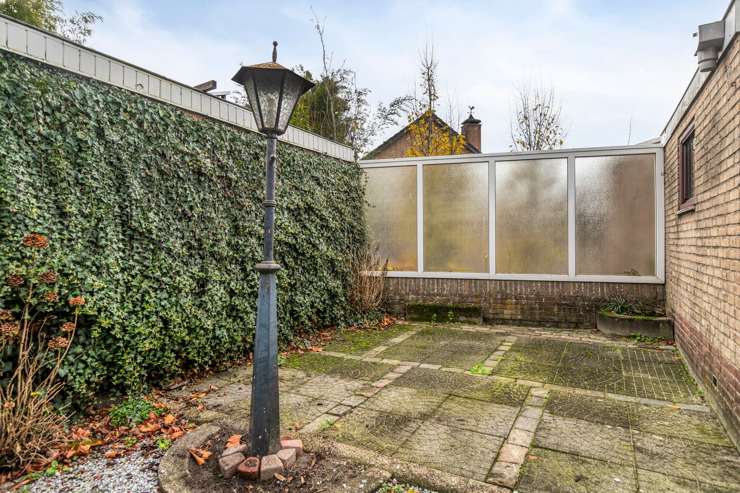 Photo 34 of Van den Houtstraat 12