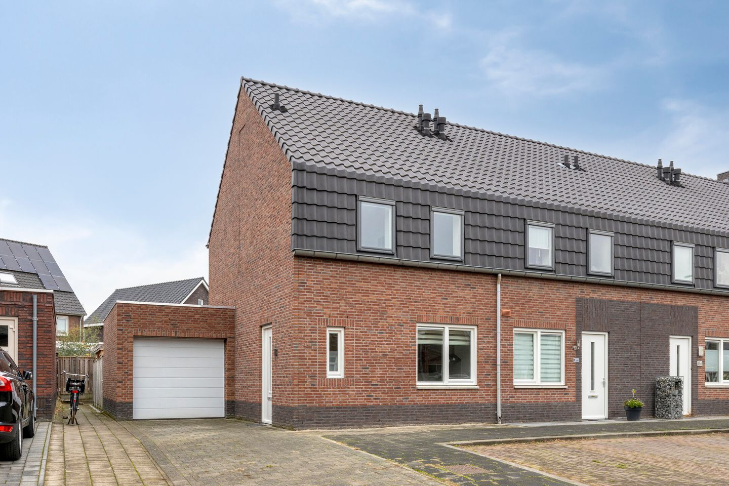 Photo 5 of Afhangweg 8-F