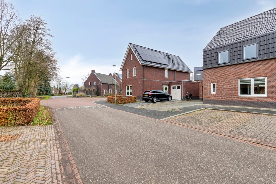 Photo 8 of Afhangweg 8-F