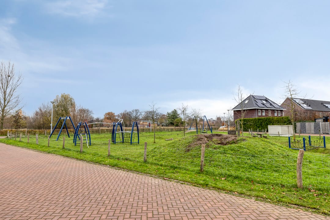 Photo 46 of Afhangweg 8-F