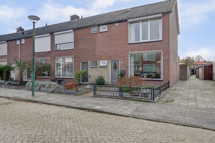 Foto 30 van Schubertstraat 2