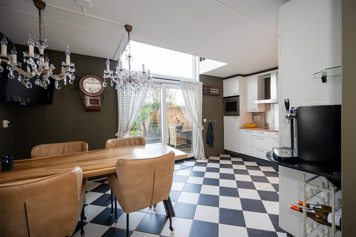 Photo 9 of Albaststraat 37