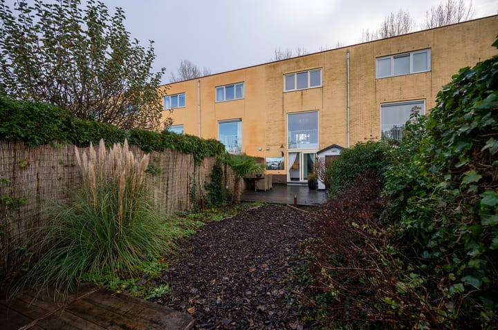 Photo 15 of Albaststraat 37