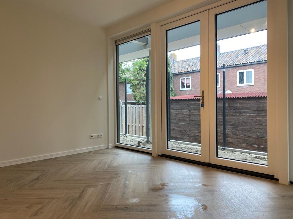 Foto 8 van Kruisweg 943-C