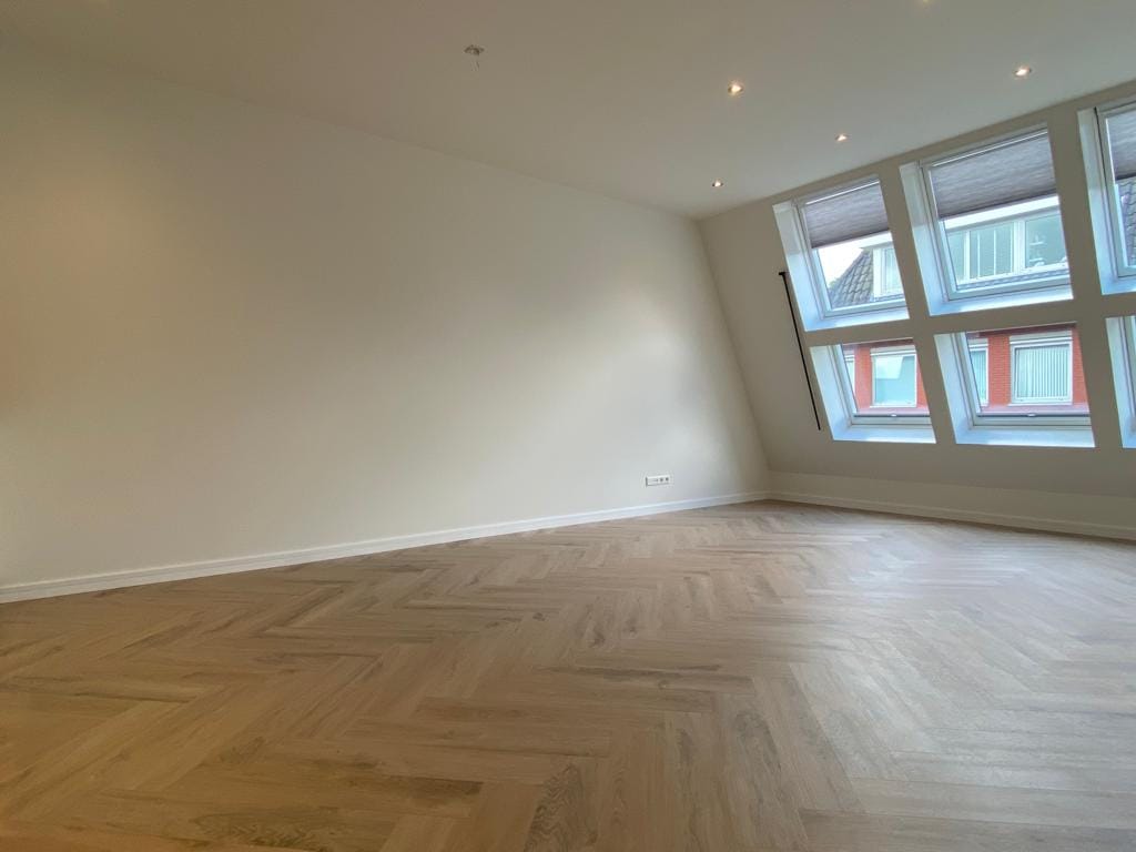 Foto 15 van Kruisweg 943-C