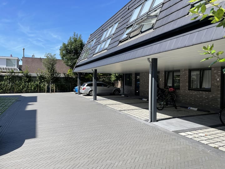 Foto 2 van Kruisweg 943-C