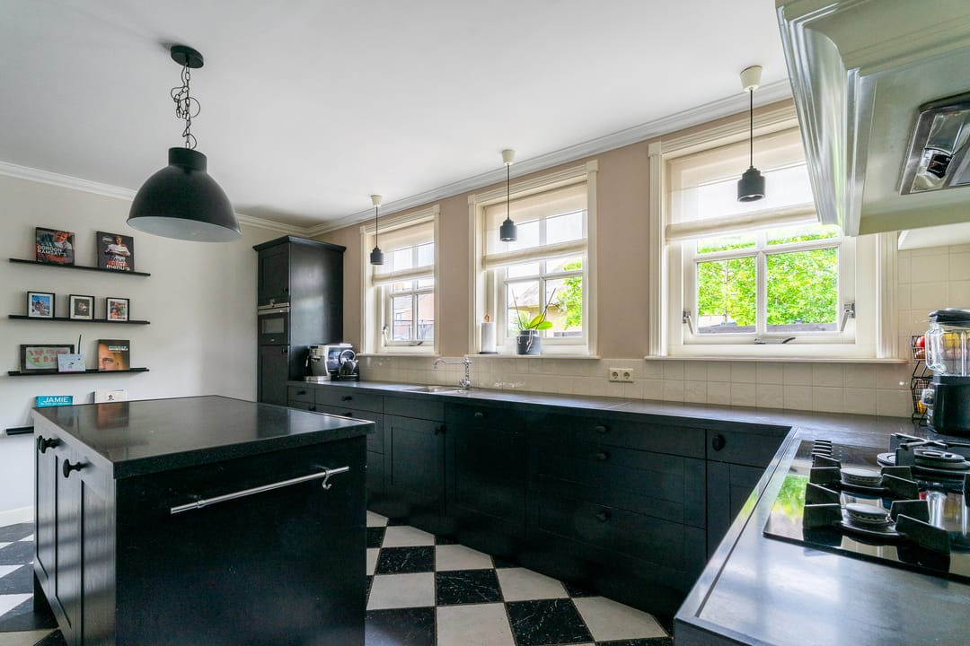 Photo 13 of Burgemeester Honijkstr 41