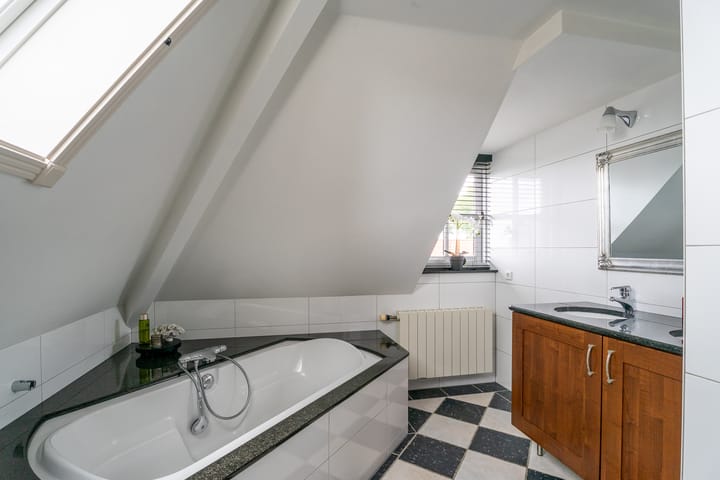 Foto 26 van Burgemeester Honijkstr 41