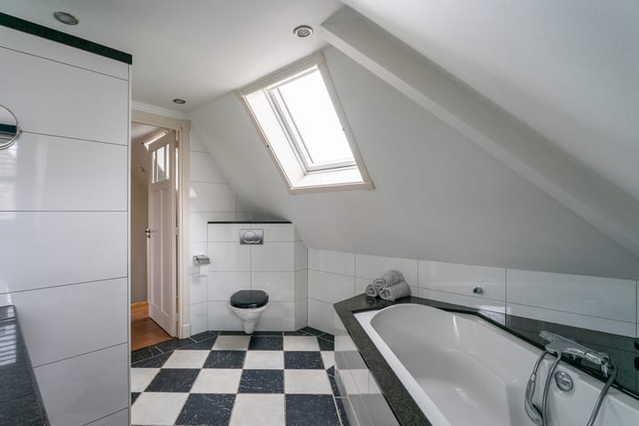 Foto 29 van Burgemeester Honijkstr 41