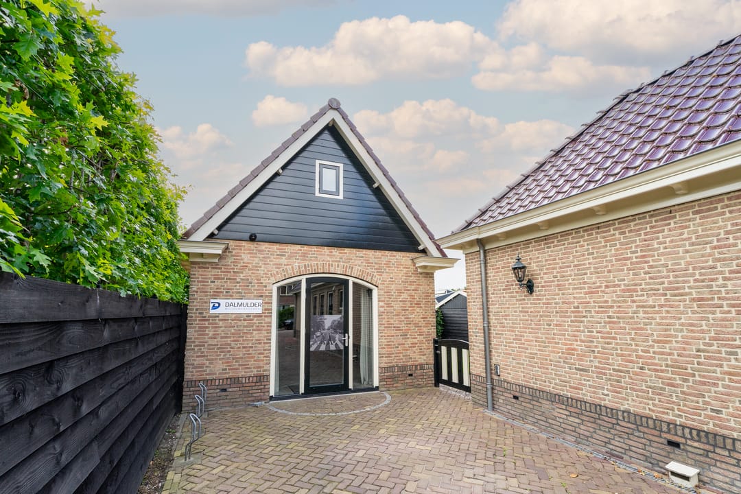 Photo 38 of Burgemeester Honijkstr 41