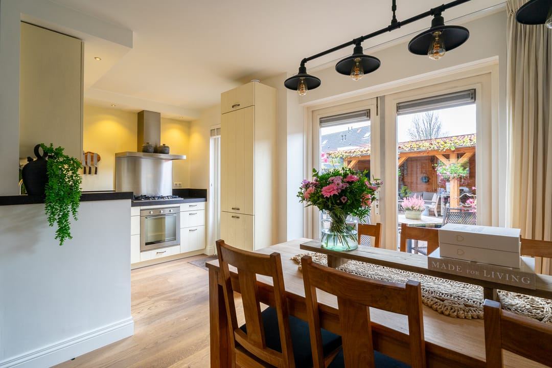 Foto 11 van Robert Stolzhof 210