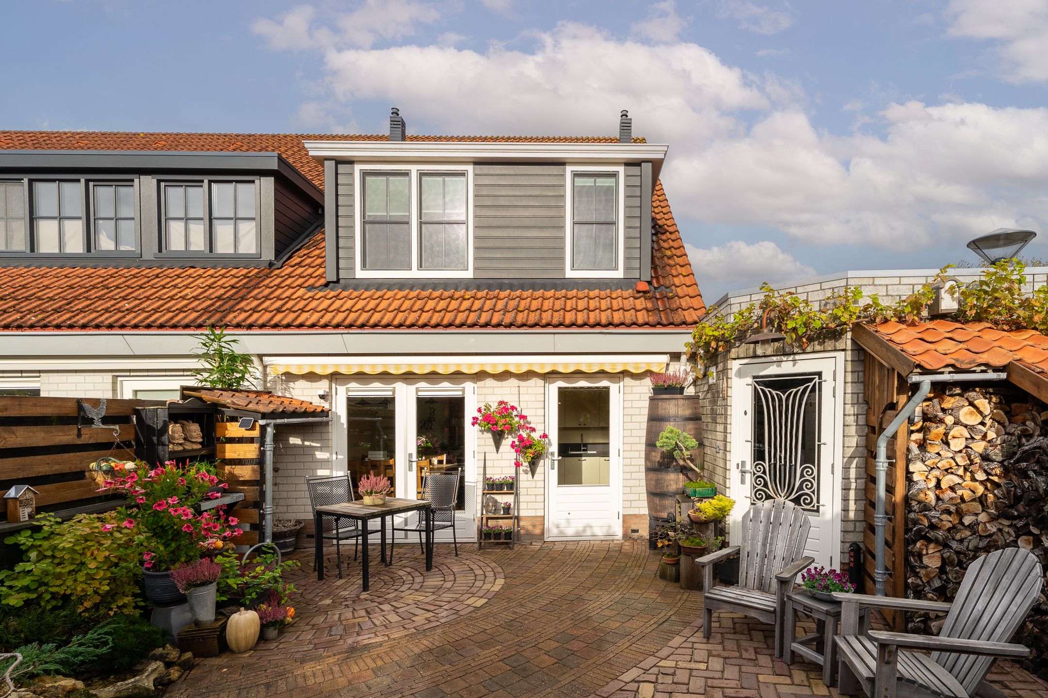 Foto 30 van Robert Stolzhof 210